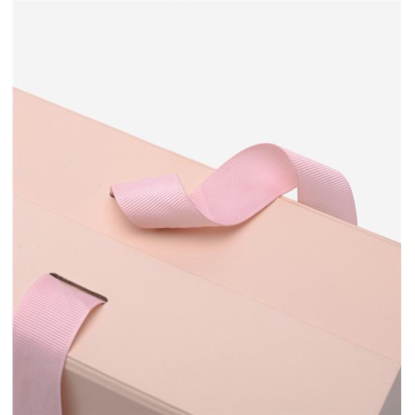 Light Pink Flat Foldable Packaging Box Rigid Customized Design 2mm Thickness