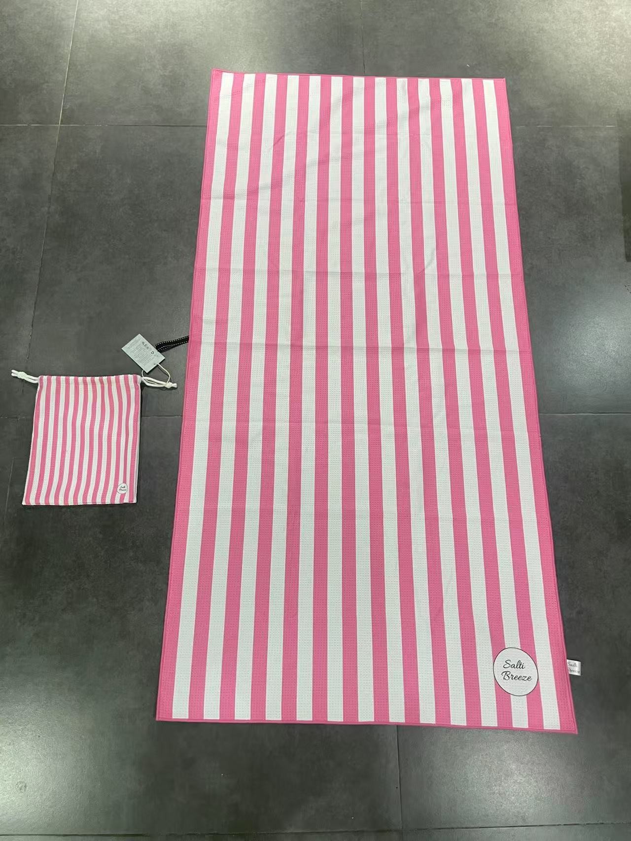 China Washable Beach Bags And Beach Towels Customized Double Sides Printing wholesale