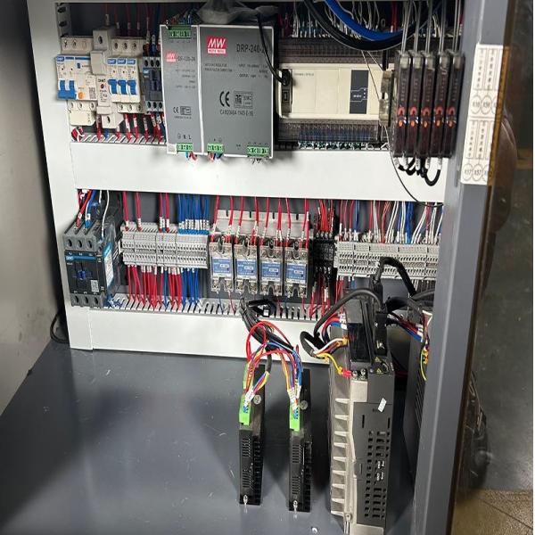 PE Glove Packing Machinery 110-130 Bag/min Independent Temperature Control Regular Maintenance Programs