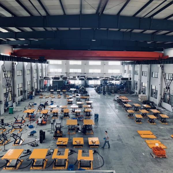 1500kg Low Profile Electric Pallet Lift Tables Material Handling Equipment E Shape 2.2kw