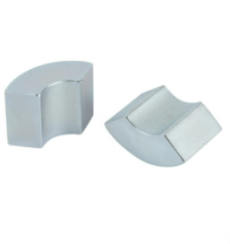 Zn Coating Arc NdFeB Magnets N35-N52 ISO14001 Custom Shaped Magnets