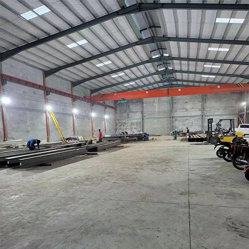 Prefabricated Industrial Steel Buildings , Modular Steel Building Hangar With Crane