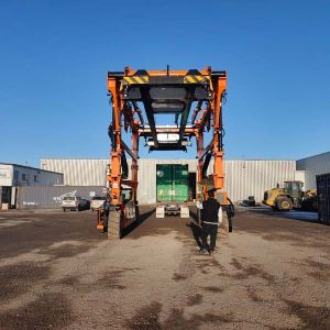 Straddle Carrier 35t