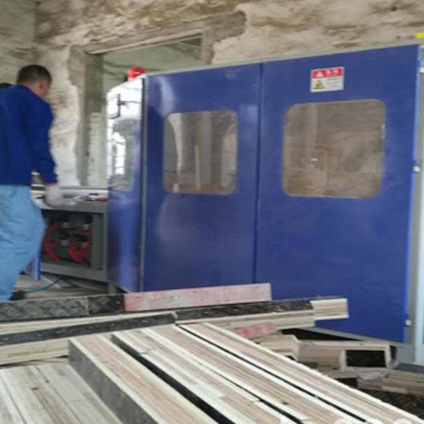 China Multilaminate Wood Plank Pallet Block Machine From China wholesale