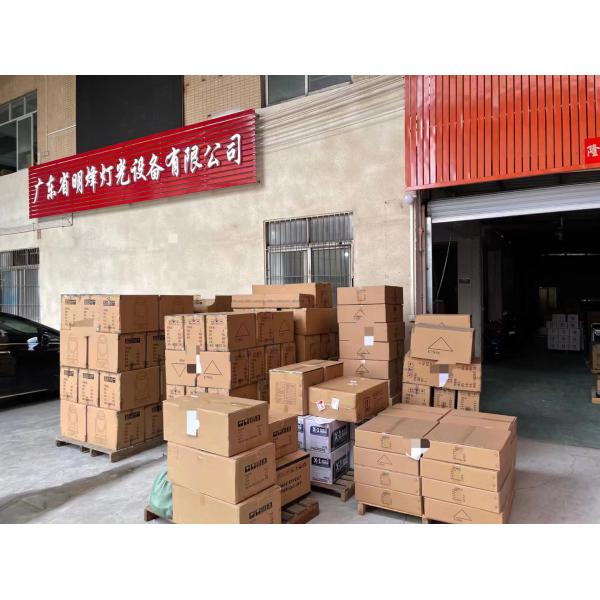 AC100-240V 50-60Hz LED Moving Head Stage Wash Light Bar For Disco And Party