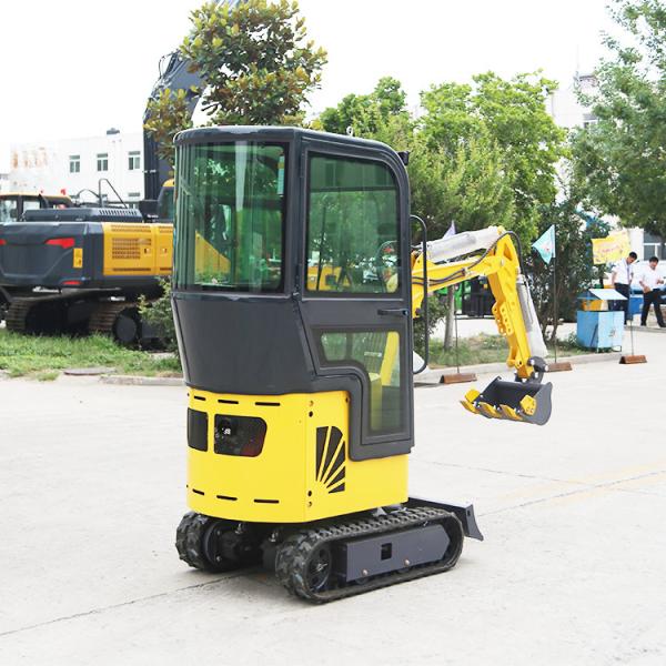 Mini Excavator Manufacturer 1500kg Crawler Mounted Hydraulic Small Digger For Back Garden