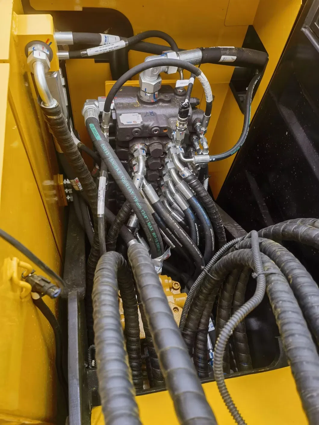 Most Popular Tzco80 Excavator Mini 8 Ton Tzco Chinese Brand Digger for Sale