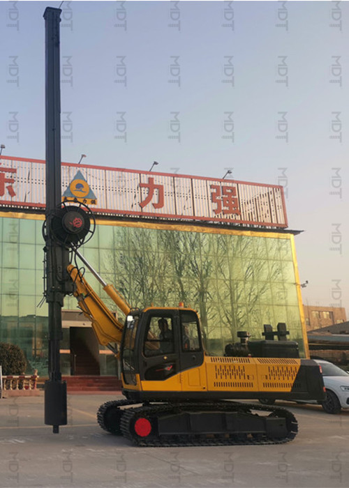 China 18 Meter DTH Piling Machine , Rotary Piling Machine Convenient Transition wholesale