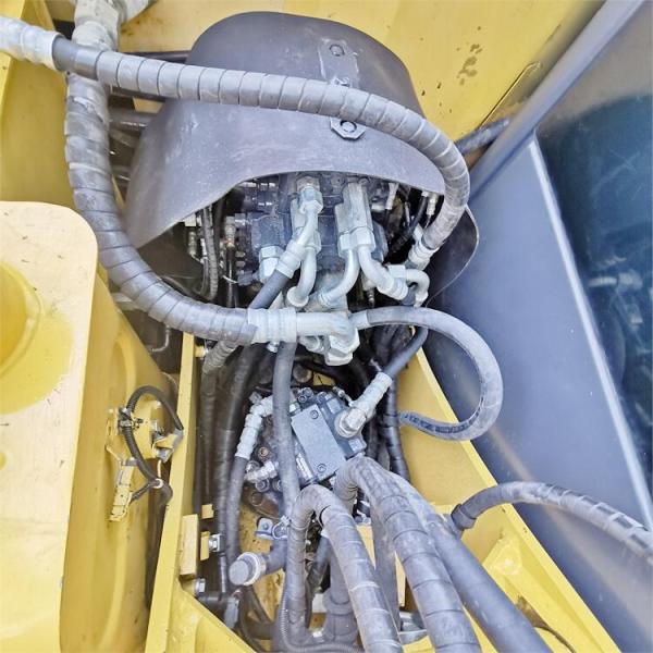 Good Health Komatsu PC70 Excavator 7 Ton Used from Japan Original with 34.5 KW Power