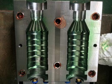 Automatic 2, 4, 6, 8 blowing machine for shampoo liquid soap dishwasher detergent lotion cream bottles jars