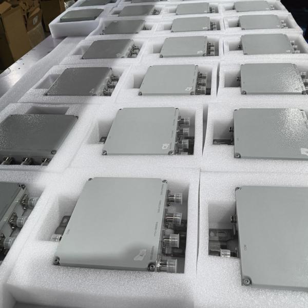 High Quality RF Duplexer 2300-2700MHz VHF UHF Low Pim Combiner Duplexer 400-470MHz Duplexer for Radio Repeater