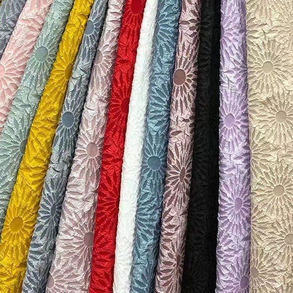 Flower Geometric Pattern 145cm Polyester Jacquard Fabric 200gsm Skin Friendly