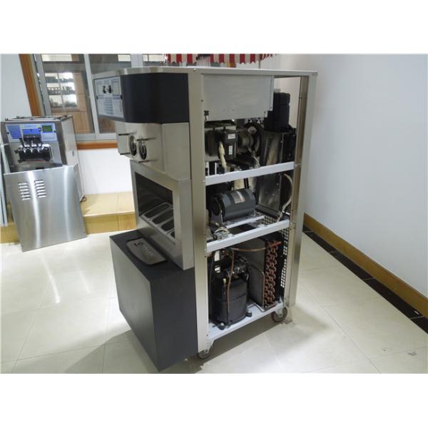 Gravity Feed Soft Serve Ice Cream Machine With Two Compressors 70 Liters Capacity