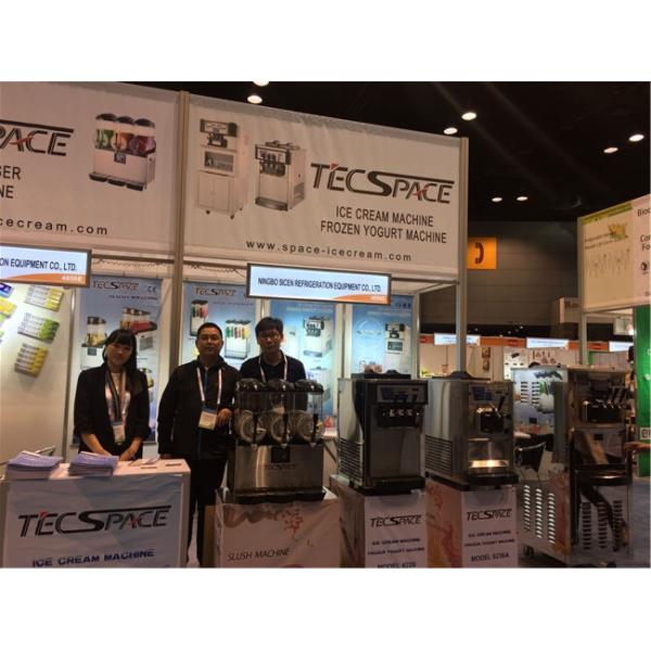 Professional Commercial Soft Serve Frozen Yogurt Machine Auto Operation