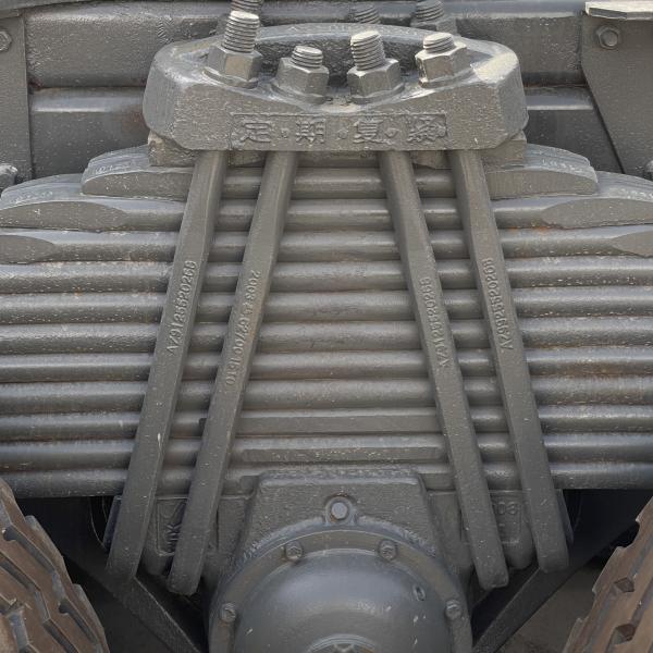 Single Row Seat Used Howo Diesel Sinotruk Tractor Truck Heavy Truck Tractor Unit 6x4