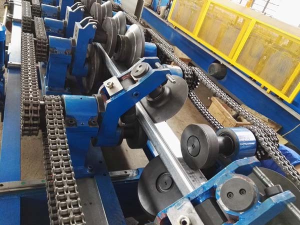C Z Profile / Metal Steel Purlin Roll Forming Machine Mitsubishi Controller