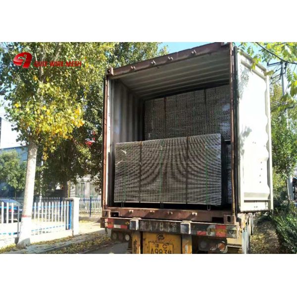 Low Carbon Iron Wire Welded Wire Gabion Baskets Retaining Wall 1 X 1 X 1 Meters
