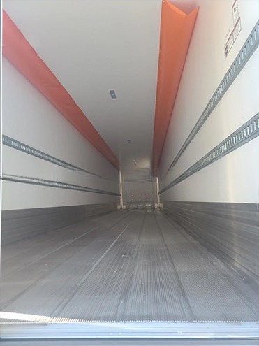 Semi-Trailer Truck 2 Axles 8 Wheels 40ft 48ft 53ft Flatbed 12R22.5 Tyre Insulated Van Reefer Steel Iron Material TS16949 Certificate