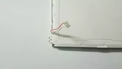 LQ084V1DG21 Touch Screen Display , 640 * 480 Pixels Touch Screen Wall Monitor 31 PIN 262K Colors