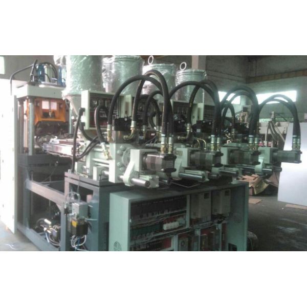 Two Station Static Sole Making Machine For TPU TR TPR PVC Material In Double Color