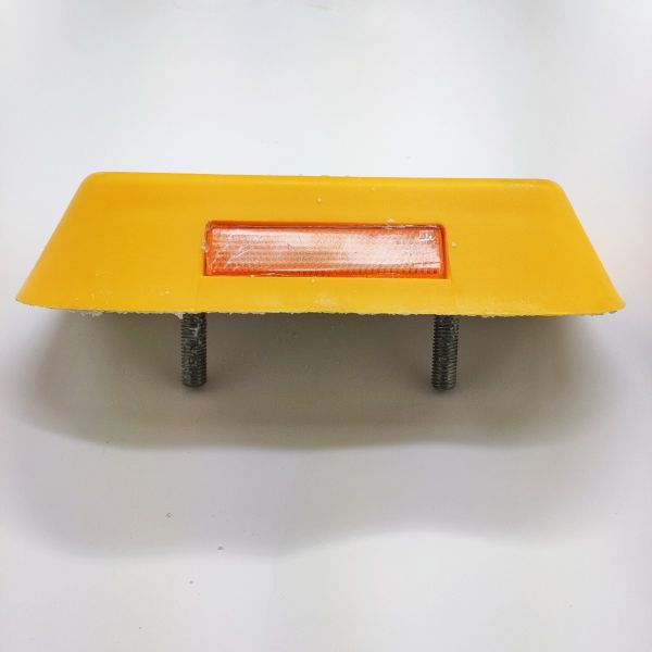 Heavy Resistance Cat Eye Road Safety 250 X 150 X 50mm Road Marking Reflectors PMMA