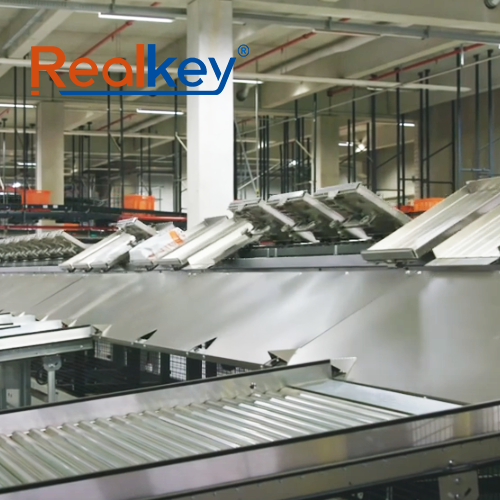 Intelligent Tilt Tray Sorter High Efficiency Versatile For High Density Sorting Environments