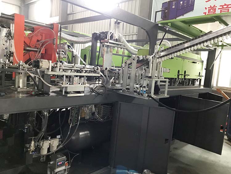 400mm Neck Diameter Machine Blowing Plastic Blowing Machine for 2L Hollow Part Volume