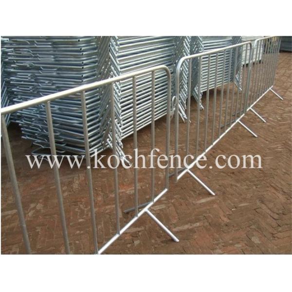 Galvanized Metal Crowd Barriers , Construction Barrier Fence 2200mm-2500mm Width