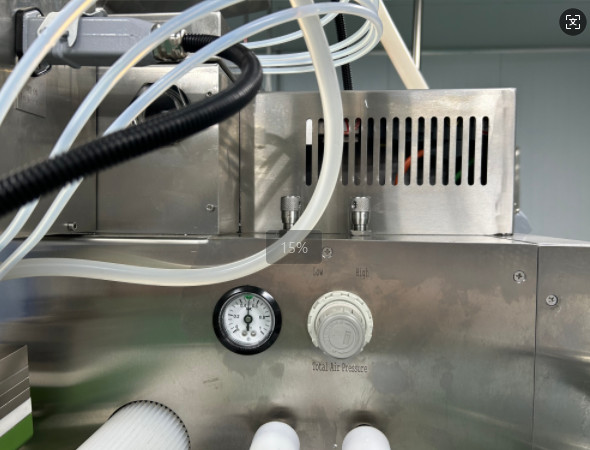 Oil Liquid Capsule Soft Gelatin Capsule Machine With 8 Plungers And 400-1800 Kg Capacity For Mechanical Capsule Ejection