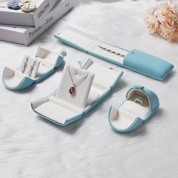 Pendant Necklace Paper Jewellery Packaging 10x10x3.5cm Velvet Engagement Ring Box