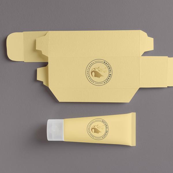CMYK Pantone Colour Customized Kraft Paper Box for Makeup and Skincare Packaging