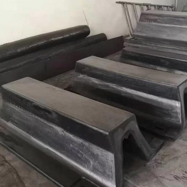 V Type Dock Bumper Strong Impact Resistance Long Lasting Durability Easy Installation