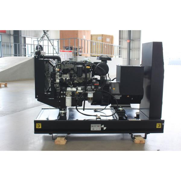 Perkins Engine 16kw 20kVA Silent Electric Diesel Generators With Base Fuel Tank