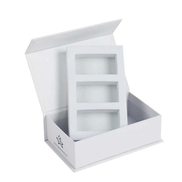 Luxury White Magnetic Rigid Cardboard Cosmetic Bottle Essential Oil Packaging