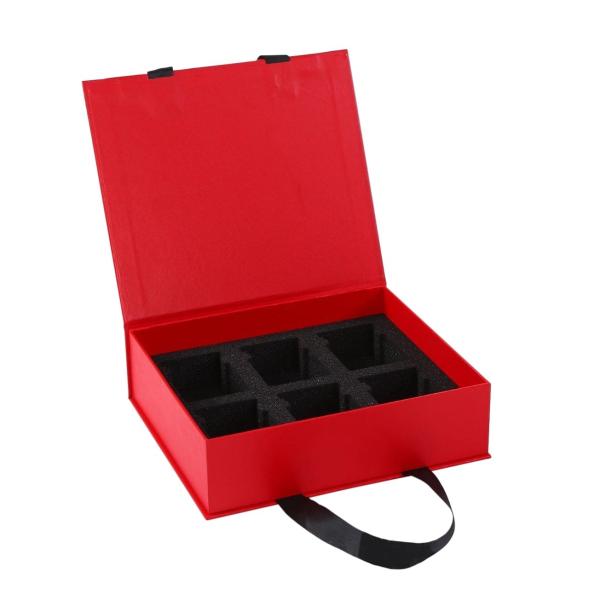 CMYK Cardboard Packaging Gift Box FSC Portable Folding Cardboard Box With Ribbon Handles