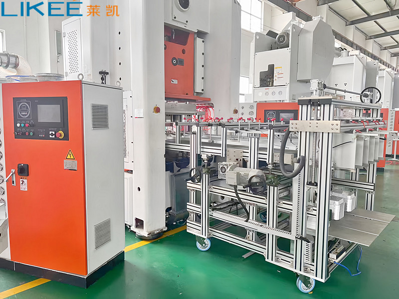 China Mitsubishi Controlled 12000 Pcs/h Output Aluminium Foil Container Machine LK-T80 wholesale