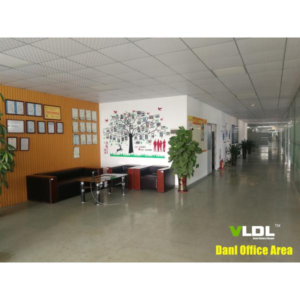 CE Certified 48V 8A Smart AGM Battery Charger For Lead Acid And GEL Battery