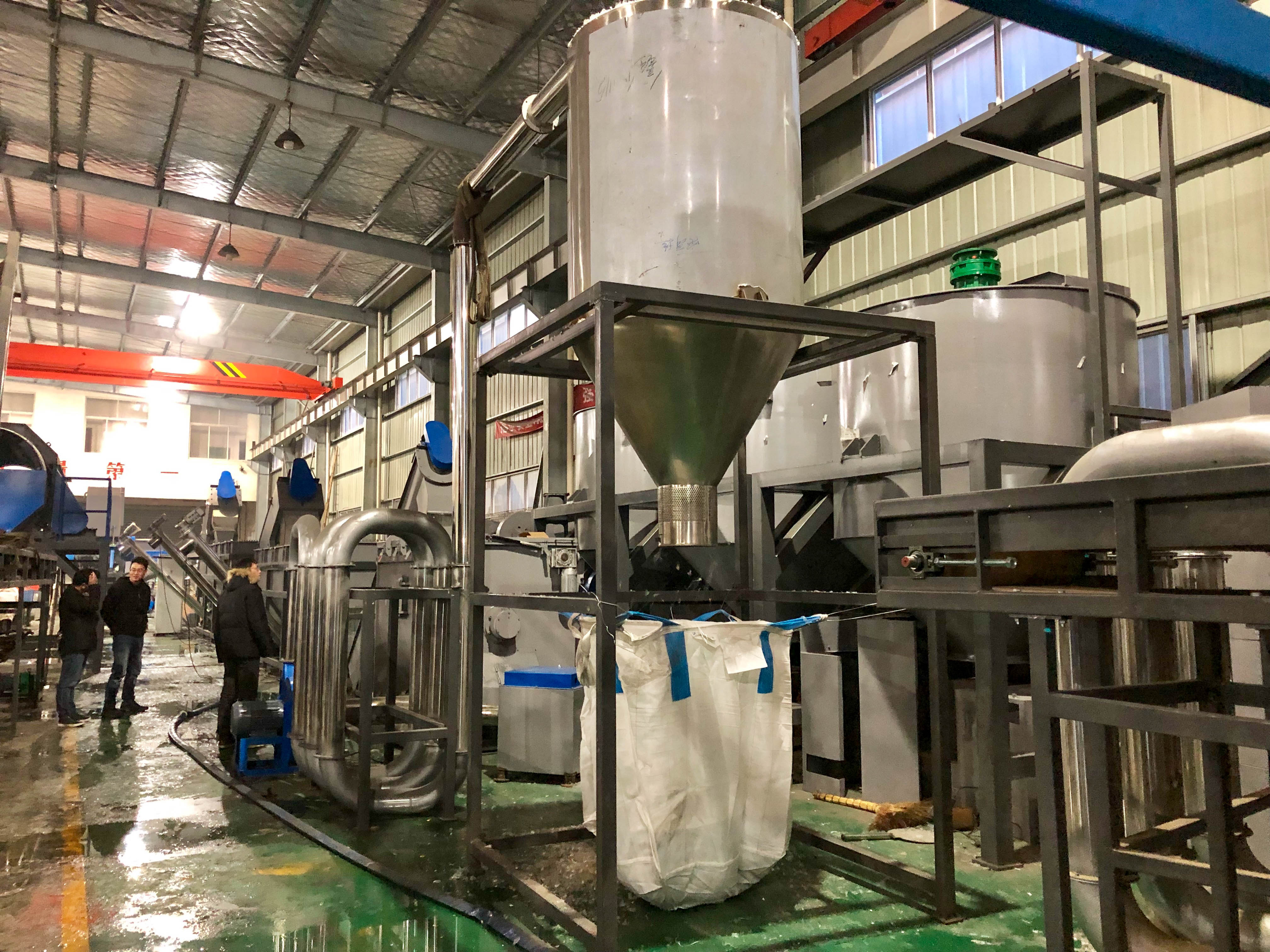 Semi Automatic Plastic Film Recycling Machine Mulching HDPE Waste