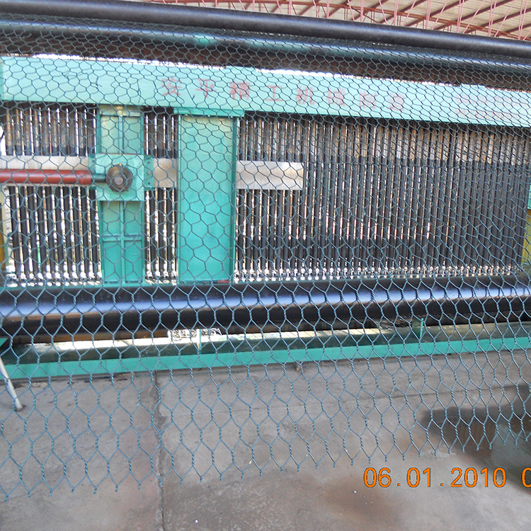 China High Speed 220v 380v Mesh Wire Making Machine 1 Year Warranty wholesale