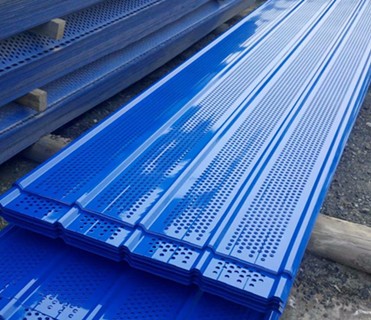 2.4m Length Wind Dust Fence / Perforated Metal Screen Wall Galvanized