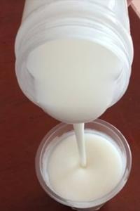 China Water Resistance Floor Coat Emulsion Durability Low Odor Pure Acrylic Emulsion wholesale