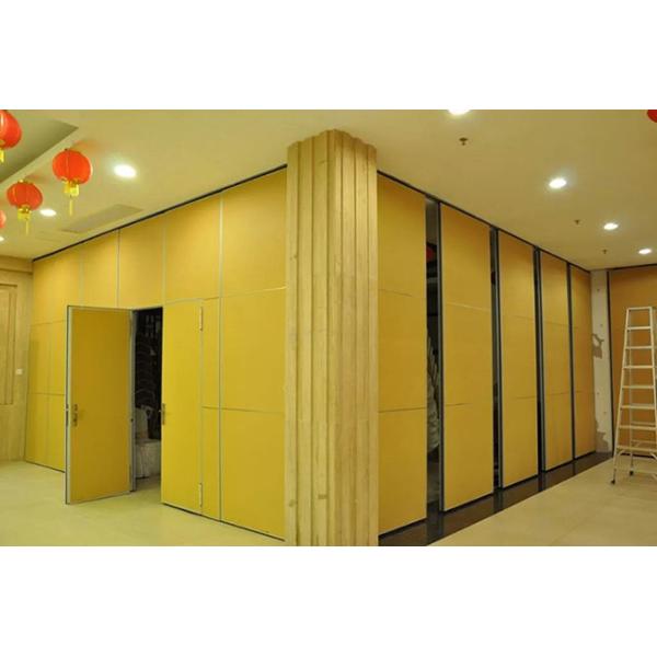 2.8m High Hotel Folable Partition Wall Mobile Divider With POM Hanging Wheels