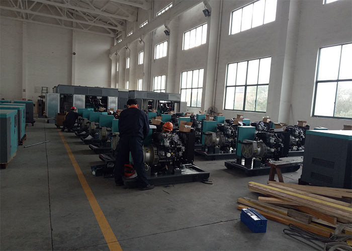 Three Phase 4 Stroke Diesel Generator Set 20KW 25KVA Natural Intake