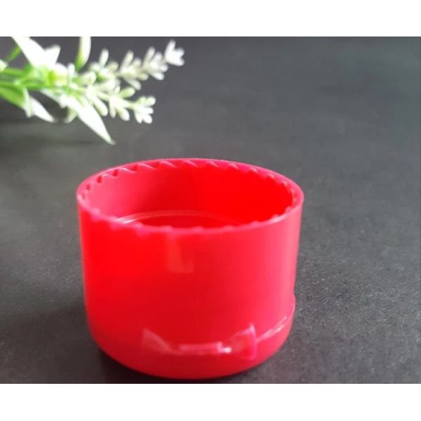 Red Bottle Flip Cap Durable Body / Natural Color Dispensing Caps For Liquid Containers