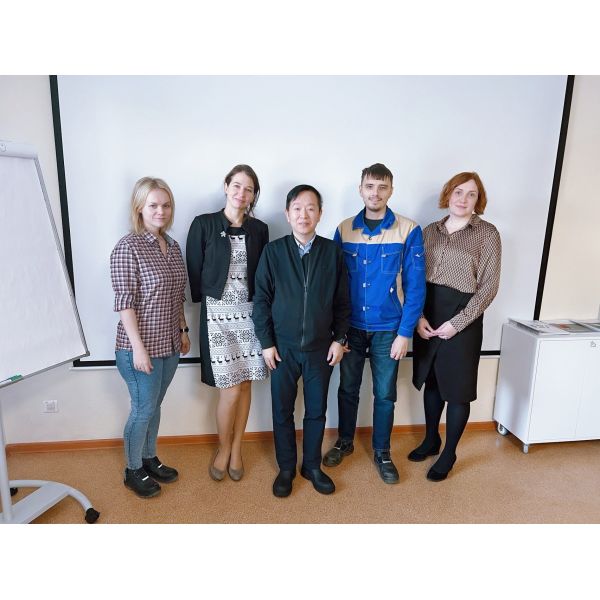 High Voltage Epoxy Resin Insulator With Thermal Conductivity 0.8-0.9W / Mk