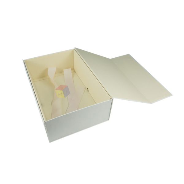 Custom Logo Luxury Magnetic Closure Folding Paper Handbag Box Packaging Rigid Cardboard