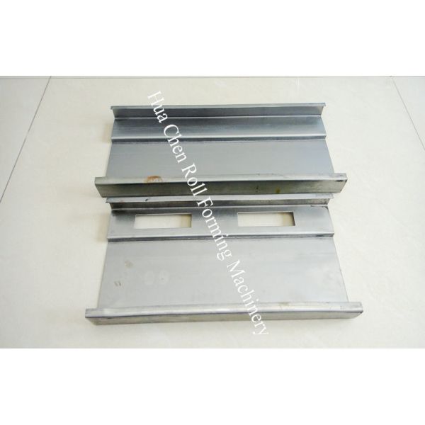 Heavy Duty Door Frame Roll Forming Machine , Door Guide Rail Roll Forming Line