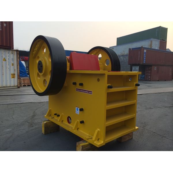 Train Railway ballast mining jaw crusher industrial jaw crusher jaw crusher suppliers jaw crusher sale portable
