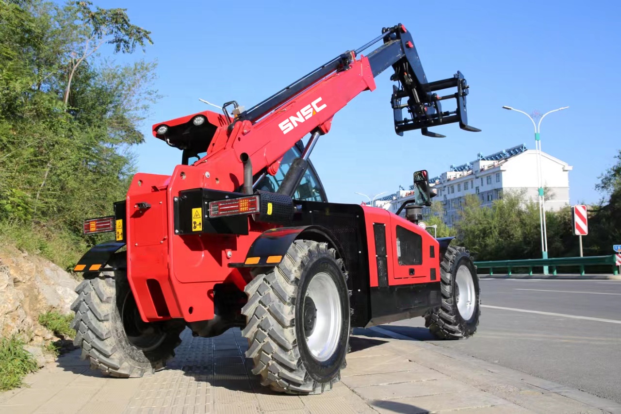 Versatile Telescopic Handler Forklift with 50mm Fork Width and 8.5m Extend Distance