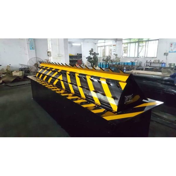 Anti Terrorist 1.5KW 5s Automatic Hydraulic Road Blocker IP68